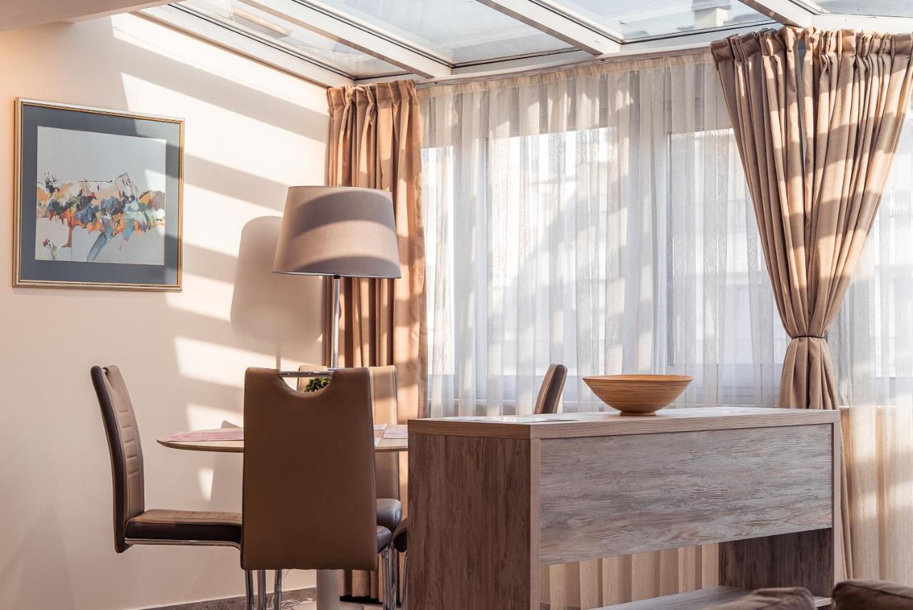 Cityscape Luxury Suites Plovdiv Bagian luar foto
