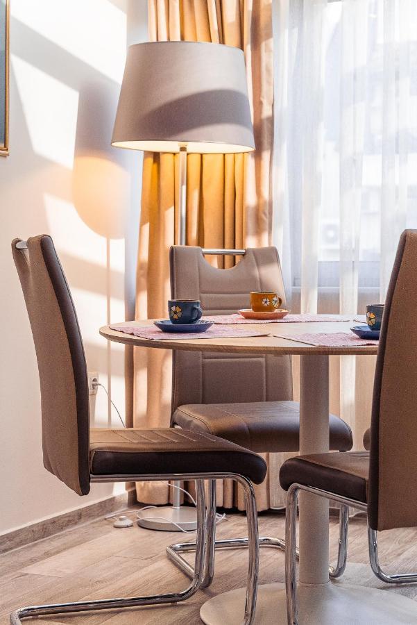 Cityscape Luxury Suites Plovdiv Bagian luar foto