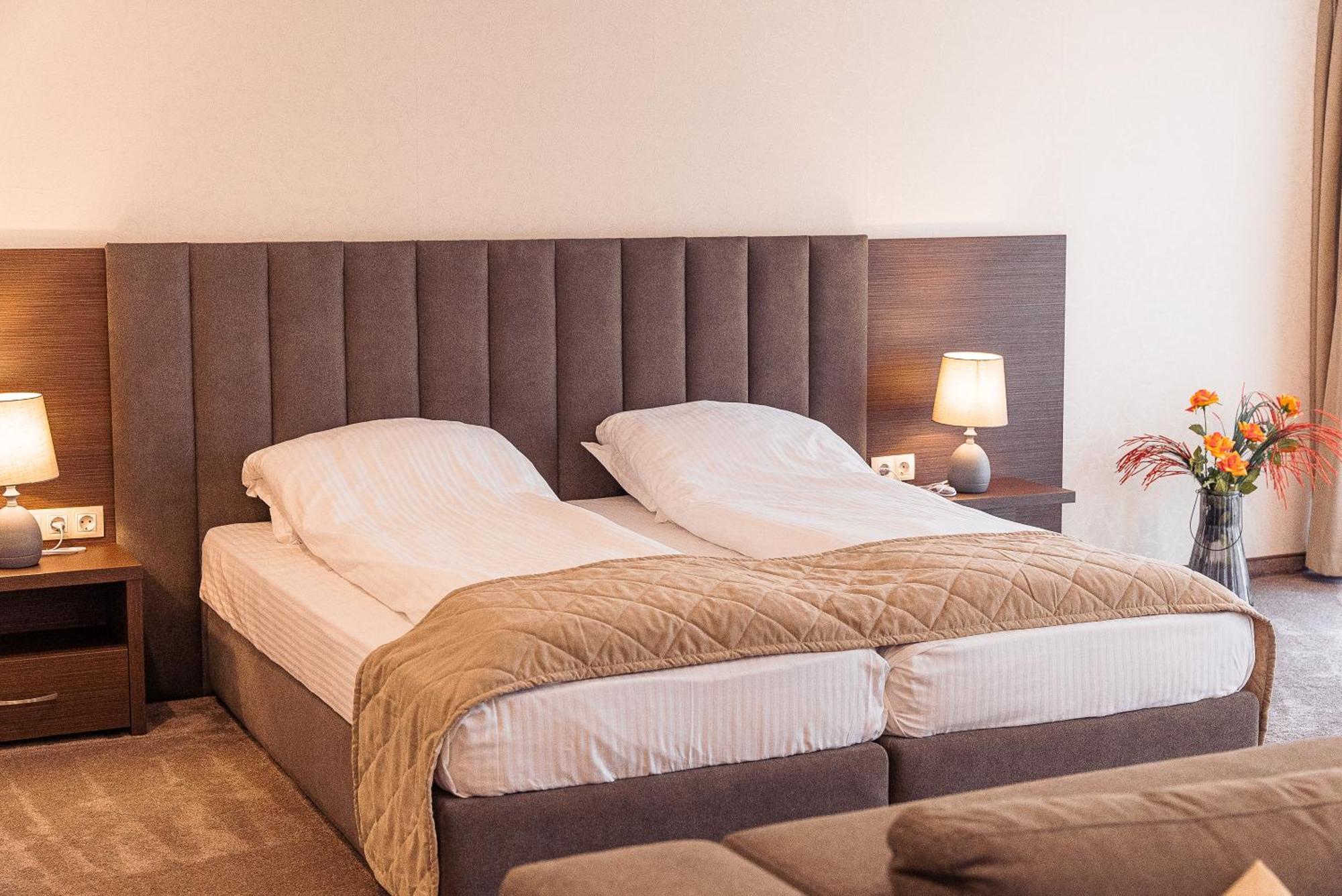 Cityscape Luxury Suites Plovdiv Bagian luar foto