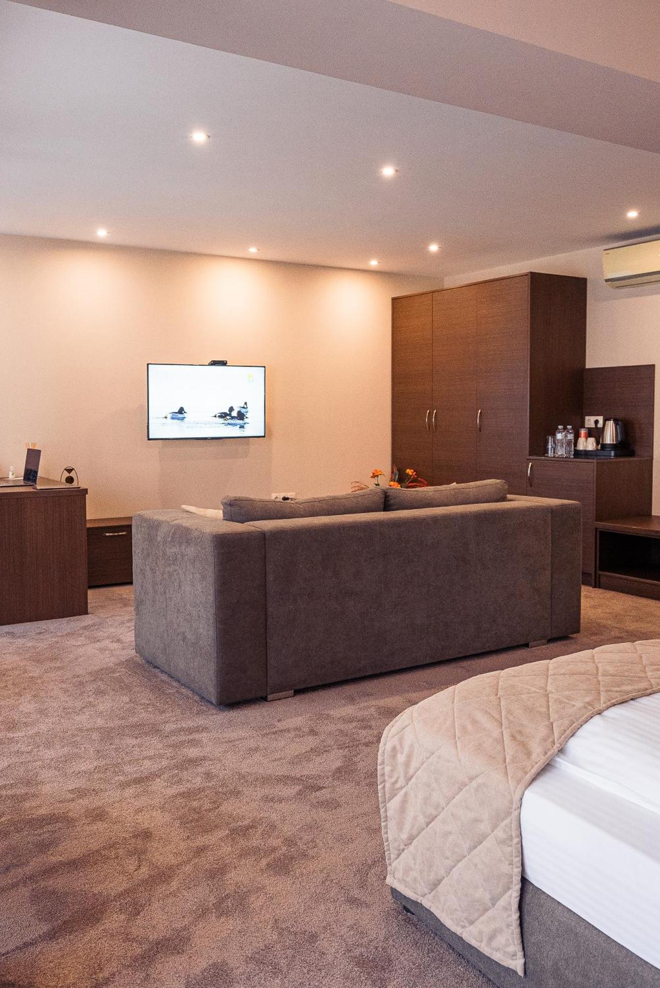 Cityscape Luxury Suites Plovdiv Bagian luar foto